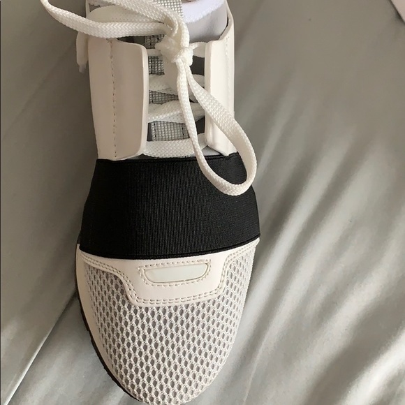 Balenciaga Runner’s - Picture 2 of 5